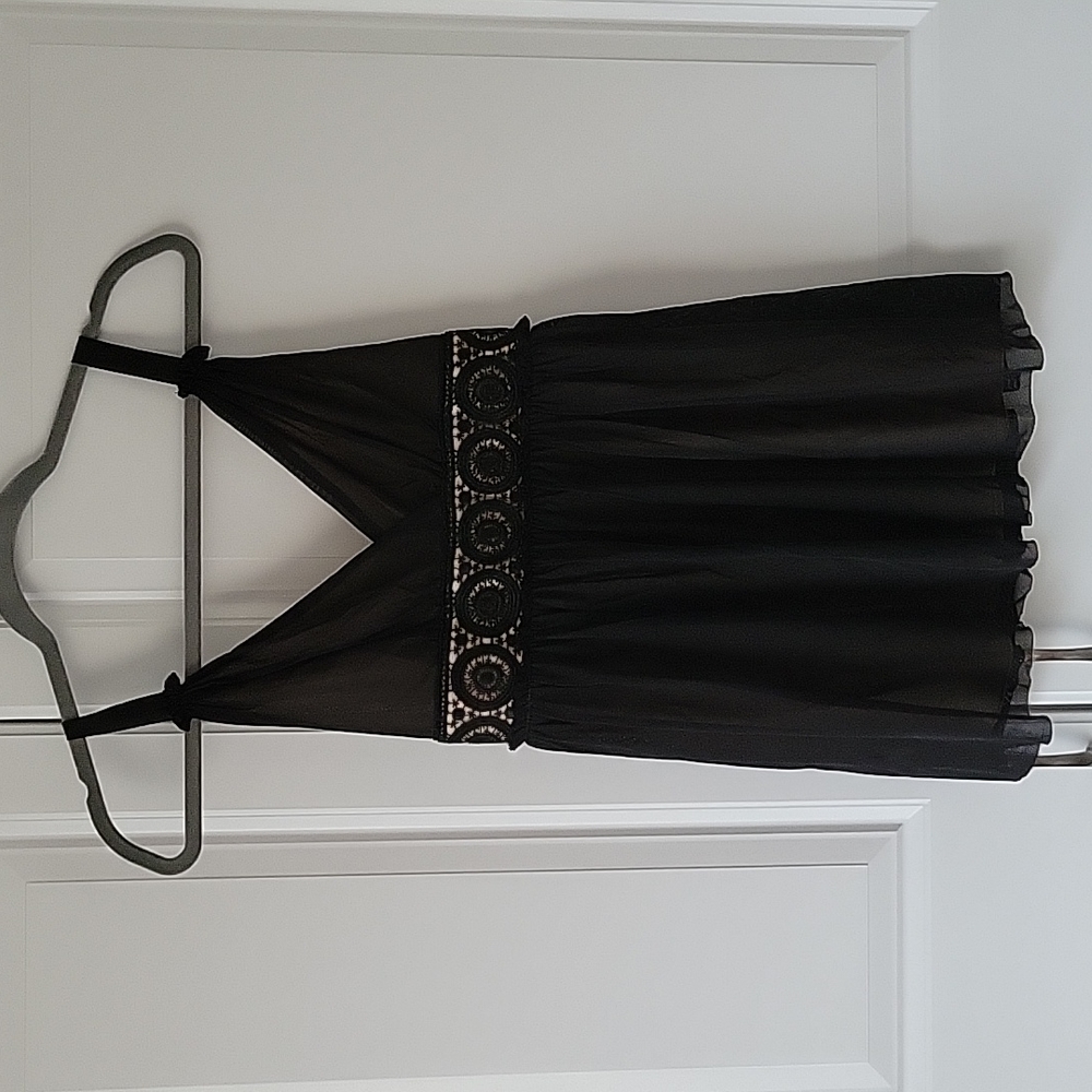 NWOT Guess black babydoll top with adjustable straps size XS
